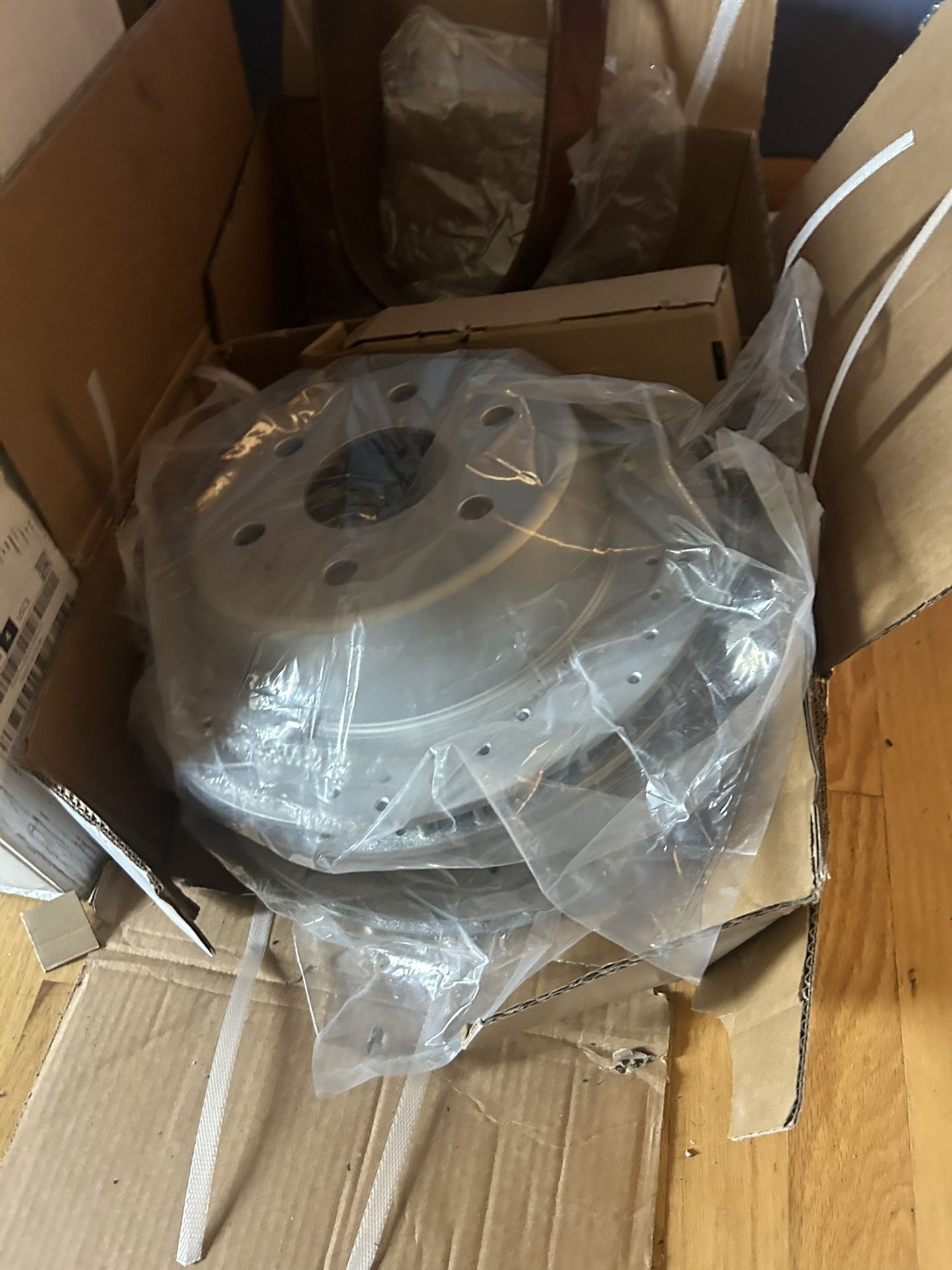 Rotors and pads 01-06 silverado