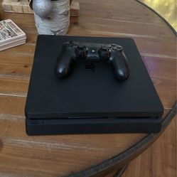 PlayStation 4 Slim