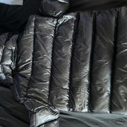 Moncler Maya Black Puffer Jacket (Price Negotiable)