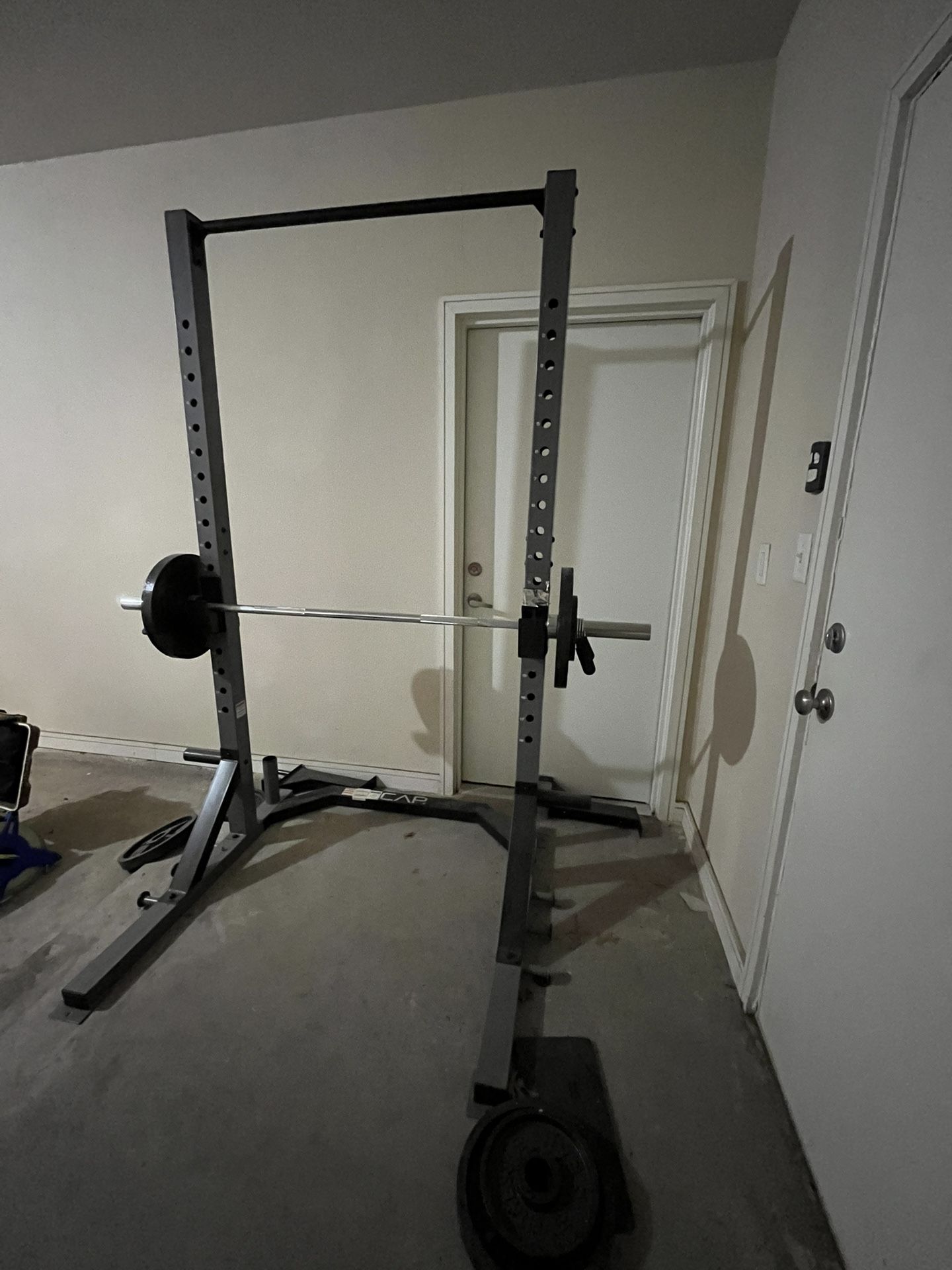 Home Gym: Squat Rack & Weights