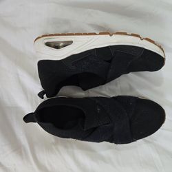 Womans Shoes 6.5 Hightops