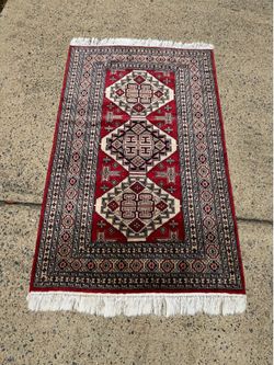 Hand-Knotted Pakistani Bokhara Wool Rug (3’3” x 5’1”) - MINT