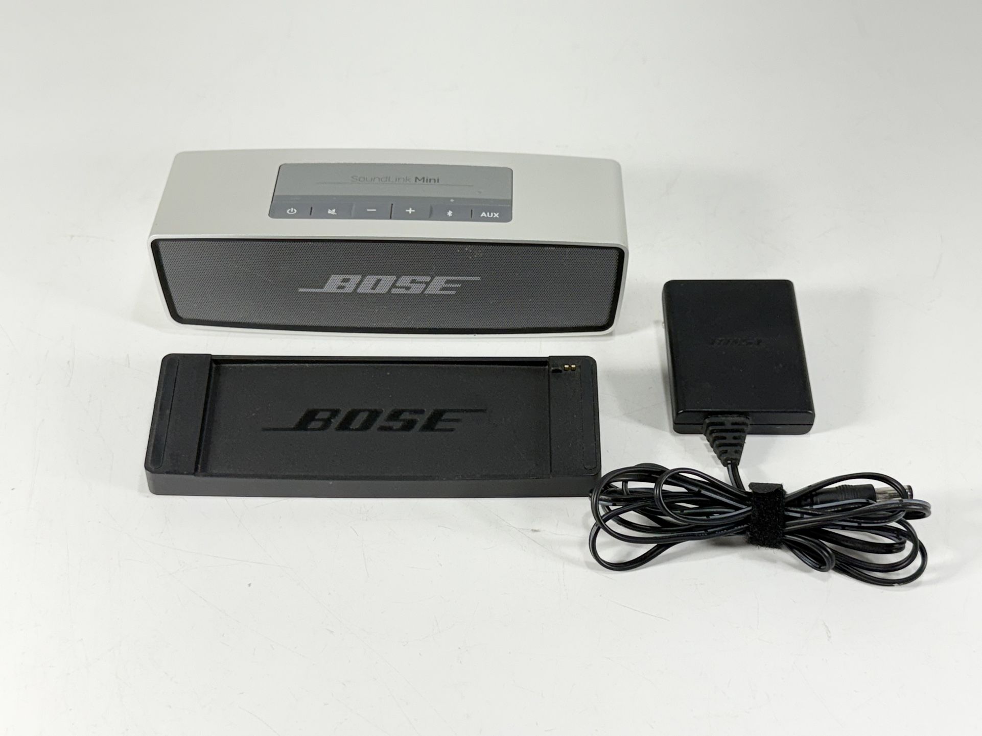 Bose SoundLink Mini Bluetooth Wireless Speaker with Charging Cradle ~ WORKING