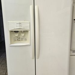 Refrigerator by FRIGIDARE