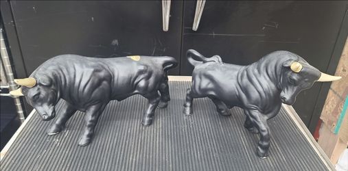 Vintage 1950s Black Ceramic Bull Pair Figurines