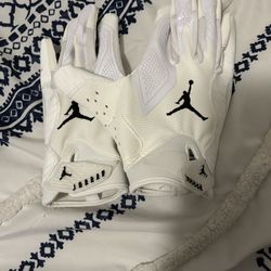 Brand new Jordan White XL Men Football Gloves