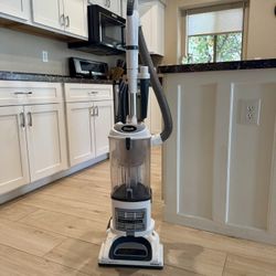shark vacuum nv365e 