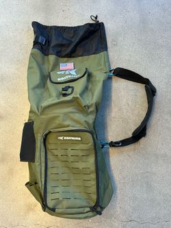 KastKing 81L Fishing Rod & Gear Storage Bag – Holds 6 Rods