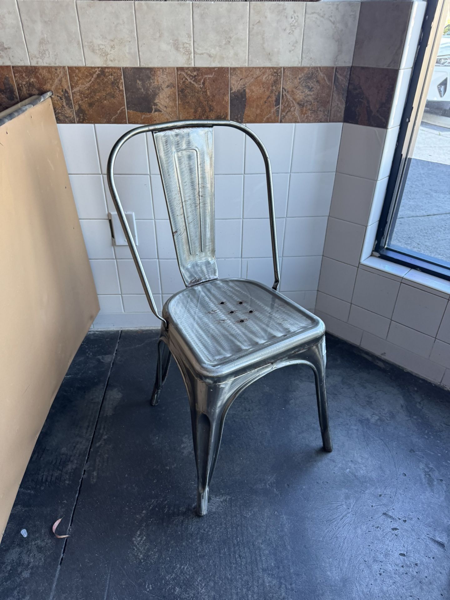 OUTDOOR & INDOOR DINING CHAIRS