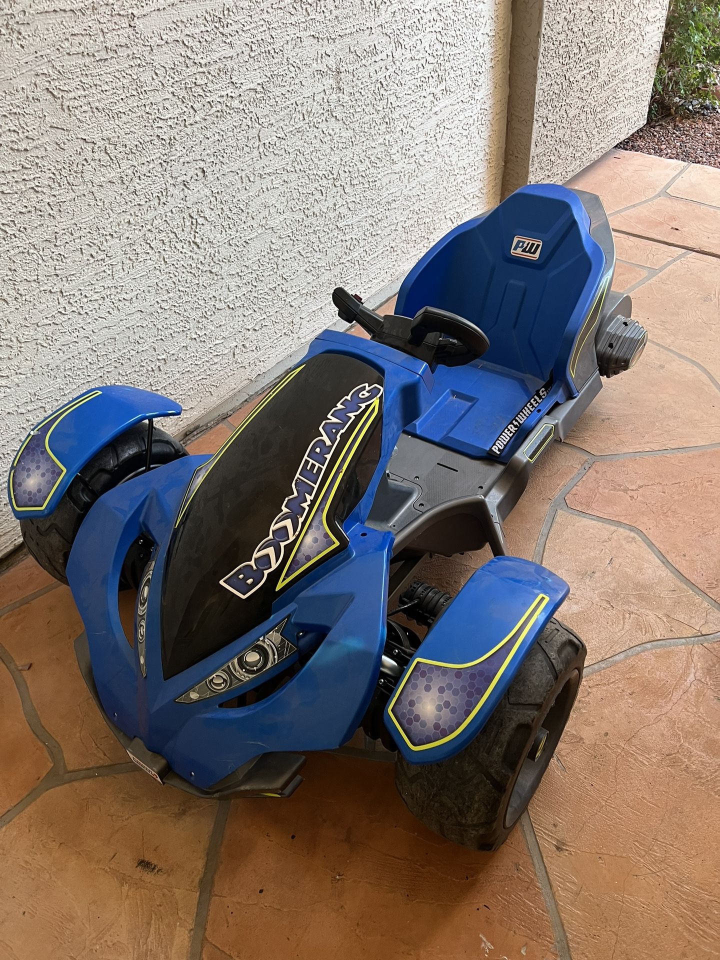 Power Wheel Boomerang- Needs Battery And Charger