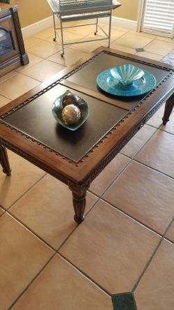 Coffee table and side table