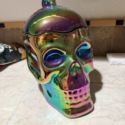 Iridescent Skull Cookie Jar – Brand New Decor