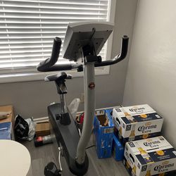 Schwinn 126 exercise bike hot sale