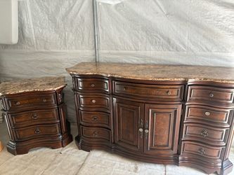 BEAUTIFUL MARBLE DRESSER  WITH MIRROR AND BEAUTIFUL MARBLE NIGHTSTAND  $235 for both