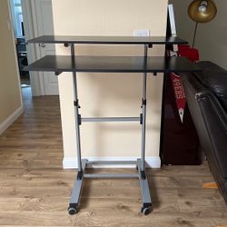 Sit/Stand Desk
