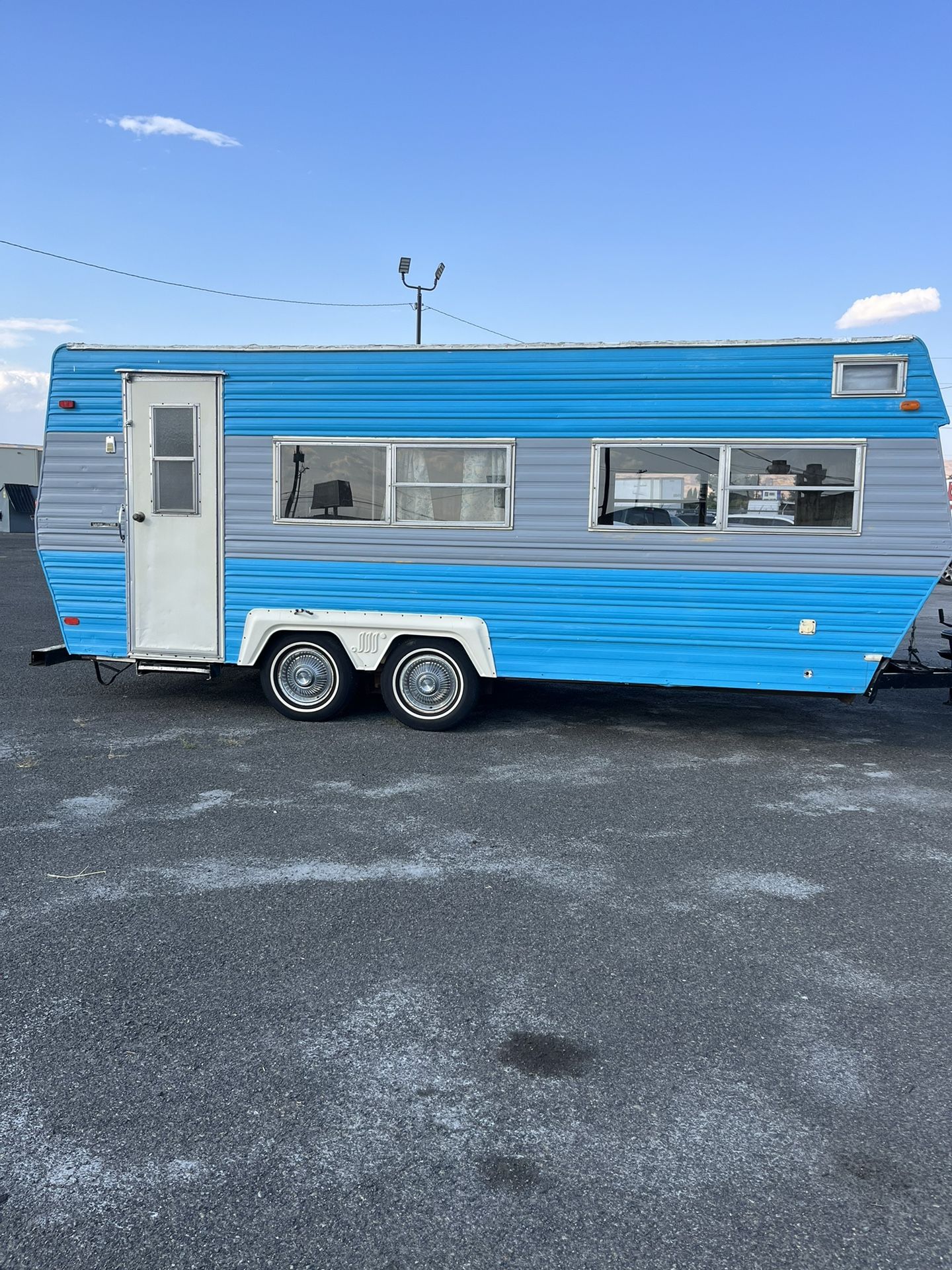 1975 Layton 16ft Vintage Rv