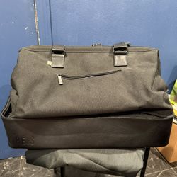 BEIS Weekender Bag & Cosmetic Bag