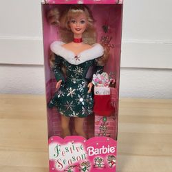 Mattel Barbie Special  Christmas Xmas Edition FESTIVE SEASON 1997 Rare