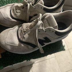 New Balance Size 9 Women