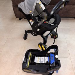 Doona Stroller + car base 