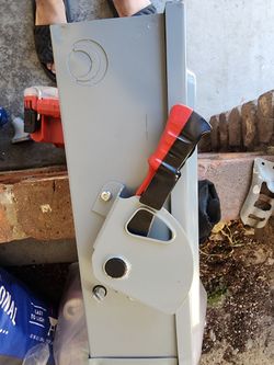 Fuse box