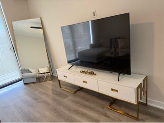 Modern White & Gold TV Stand / Media Console – Excellent Condition