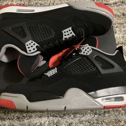 NIKE AIR JORDAN IV BRED 2019 SIZE 9.5