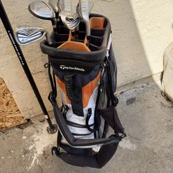 TaylorMade Golf Club Set with Bag
