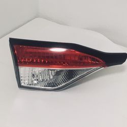 2020 - 2024 Toyota Corolla OEM Rear Trunk Taillight Left Driver  Side