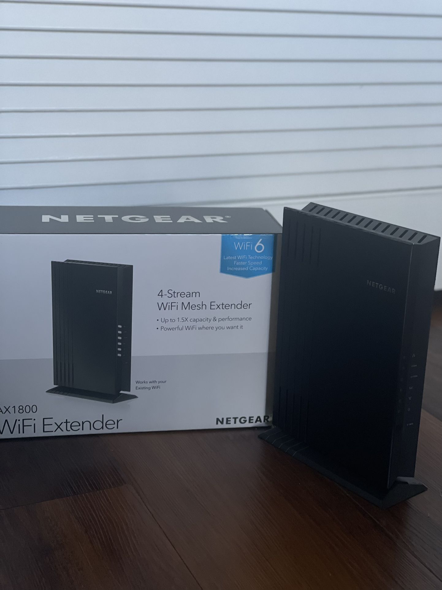 NETGEAR WiFi 6 Mesh Range Extender (EAX20)