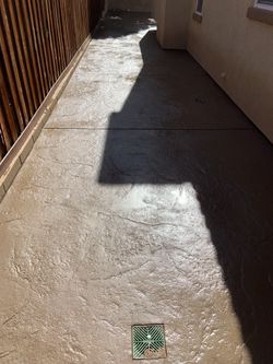 Concrete/roofing