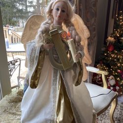 Very beautiful gorgeous angel with the light and music 27 inch tall