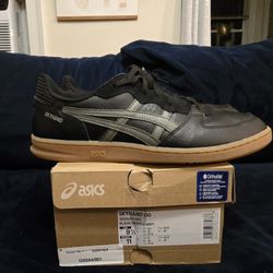 Asics Skyhand OG Men's 9.5 Black Truffle Grey Athletic Shoes