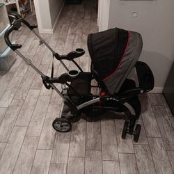 BABY TREND SIT AND STAND STROLLER