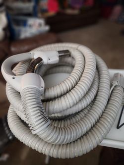 New Never Used NuTone 30' Deluxe DUAL Function Central Vacuum Hose Models CH-520 & CH-620