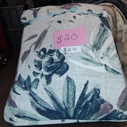 Queen Size Comforter Set