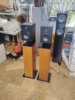 B&w BW cm2 floor speakers