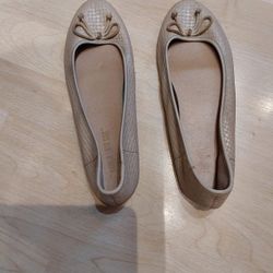 Tan Flat Shoes Size 8