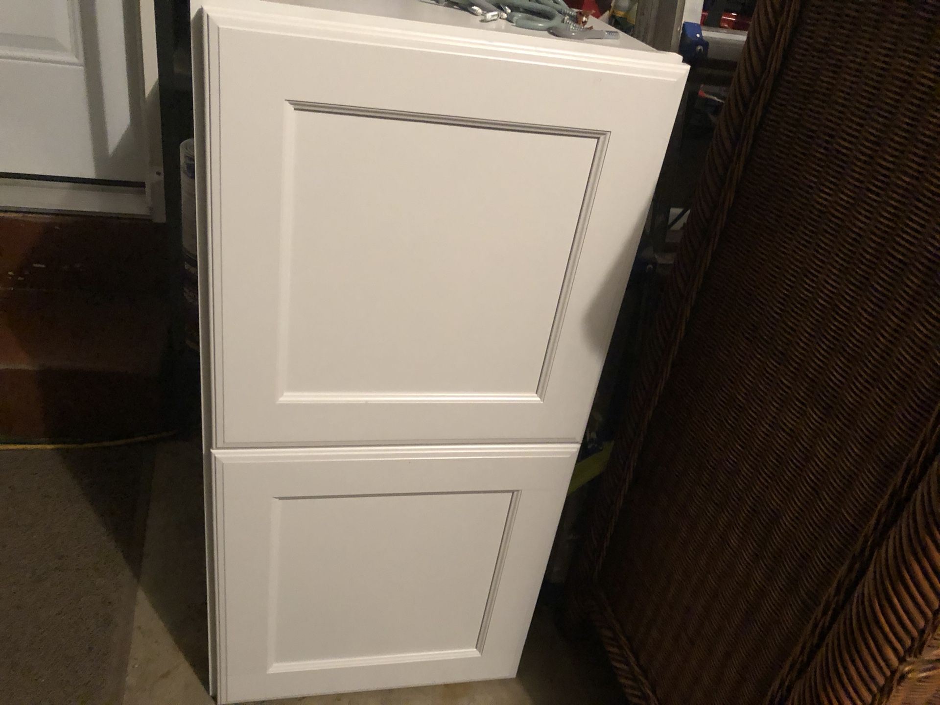 Kitchen cabinet that goes above refrigerator 37x18x15 30$