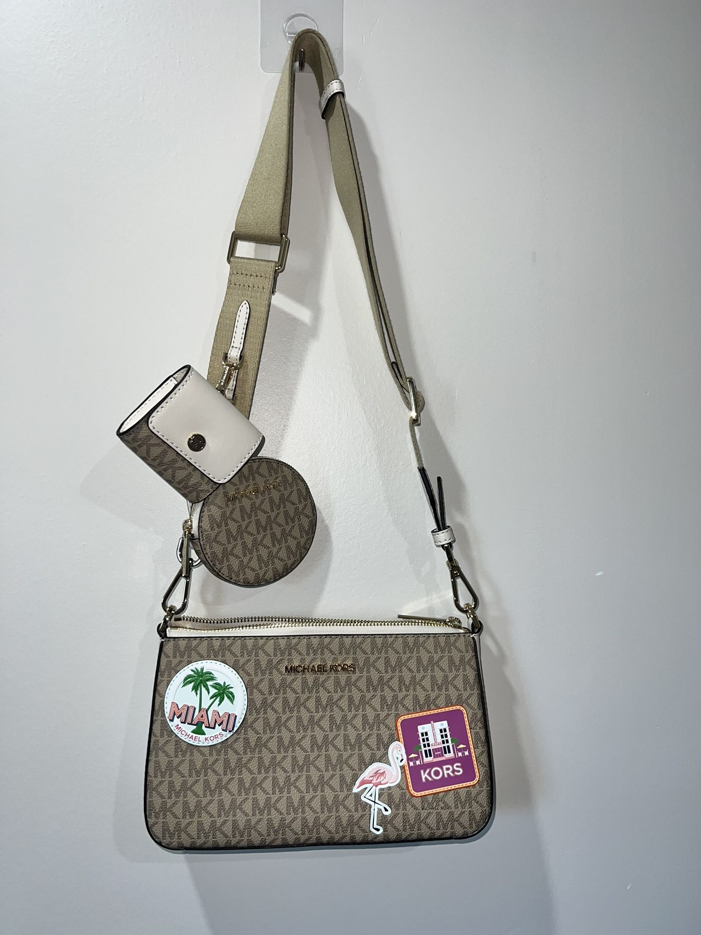 Michael Kors Handbag Shoulder Bag Crossbody Coin Purse AirPod - Light Cream