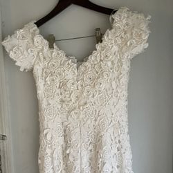 Wedding dress