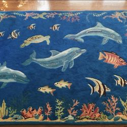 Kids Rug, 5 by 7, Marine Scape, Blue, barely used, Beautiful Condition