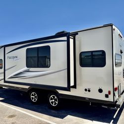 2018 Coachman Freedom Express