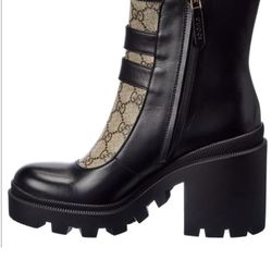  BOTAS GUCCI GG CANVAS & LEATHER TOBOLLIES w CRYSTAL