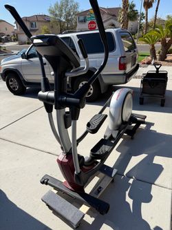 Elliptical Pro Form 535 $100