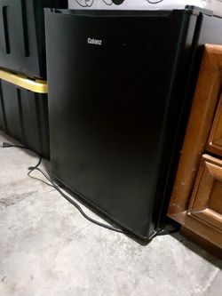 Mini fridge/freezer