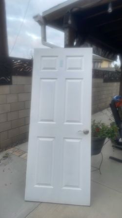 White 6-Panel Interior Door with Knob