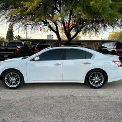 2010 Nissan Maxima SV
