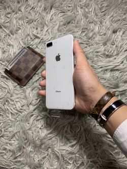 iPhone 8 unlocked silver 100% feedbacks 5 stars