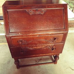 Wood Dresser 